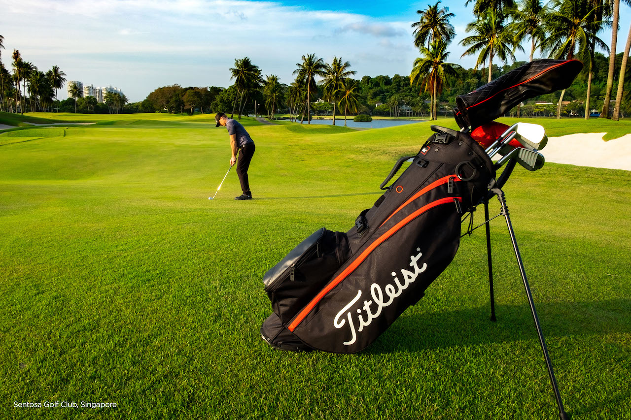 Titleist Introduces New Players and Hybrid Stand Bags